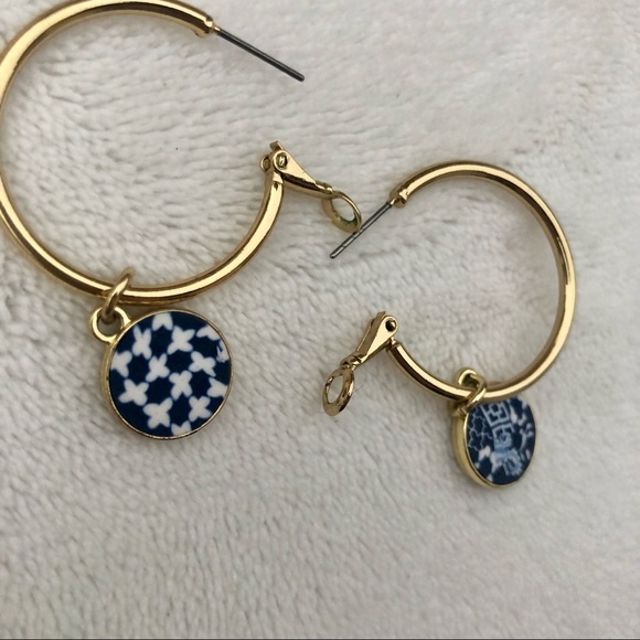 Japanese Hoop Earrings Dangle Gold with Blue and White Round Emblems - Picture 7 of 7
